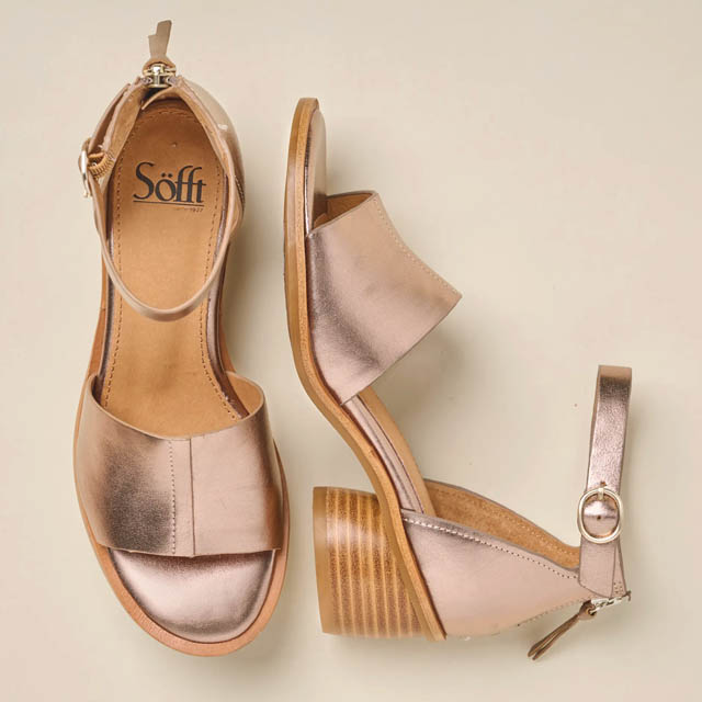 Colby heeled sandal in metallic.