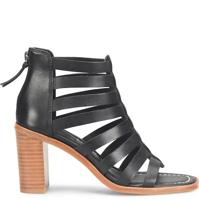 Stratford shown in Black (Black)