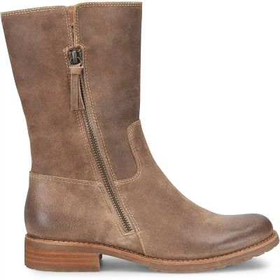 Betty shown in Brown (Brown)