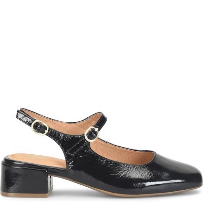 Leyla shown in Black Patent (Black)