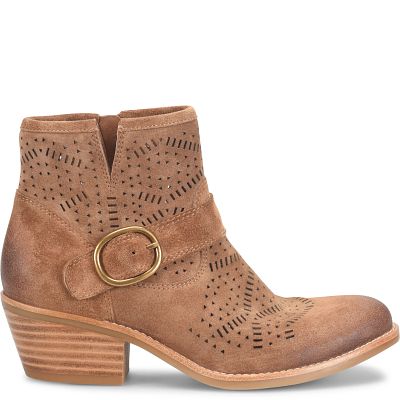 Adriana shown in Havana Brown (Brown)