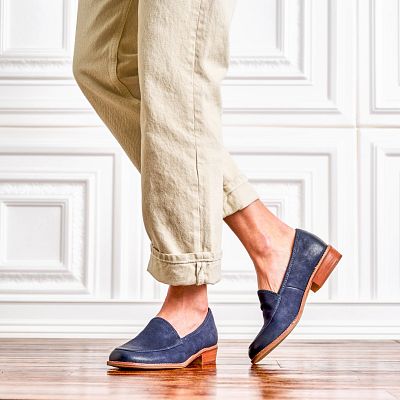 Napoli shown on model 