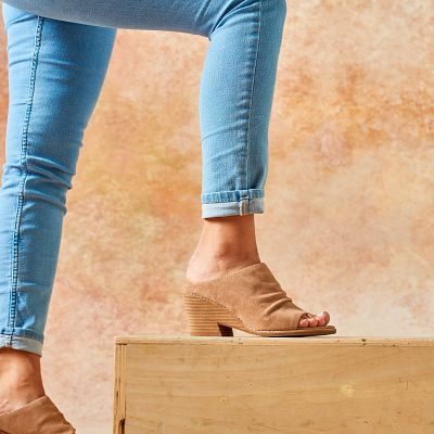 Strathmore shown on model 