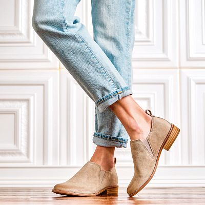 Naisbury shown on model 